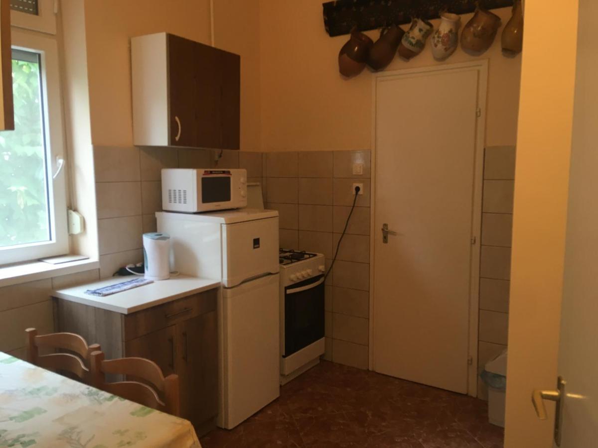 Honved Apartmanhaz Balatonlelle Exterior foto