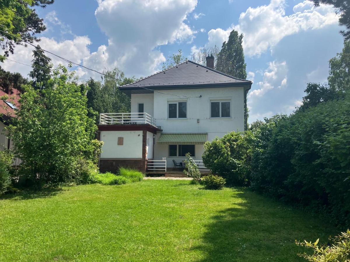 Honved Apartmanhaz Balatonlelle Exterior foto
